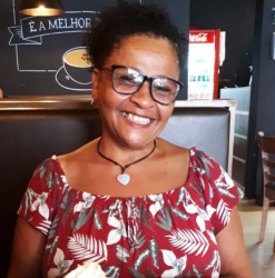 Marta Valeria dos Santos